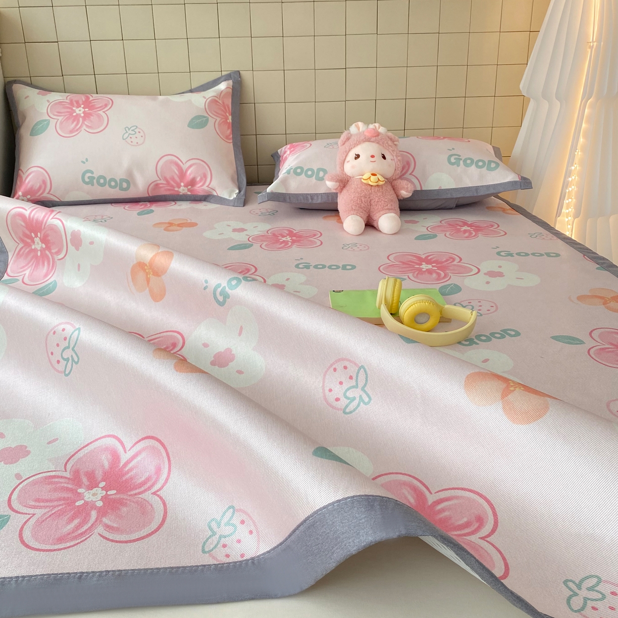 91家纺网 家纺一手货源 找家纺 金盛纺 2026新款A类数码印花冰丝席(可定制)-床席款 花间甜语