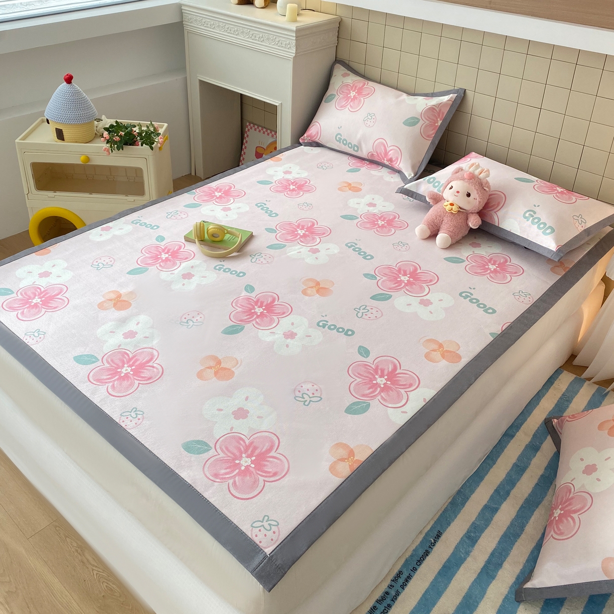 91家纺网 家纺一手货源 找家纺 金盛纺 2026新款A类数码印花冰丝席(可定制)-床席款 花间甜语