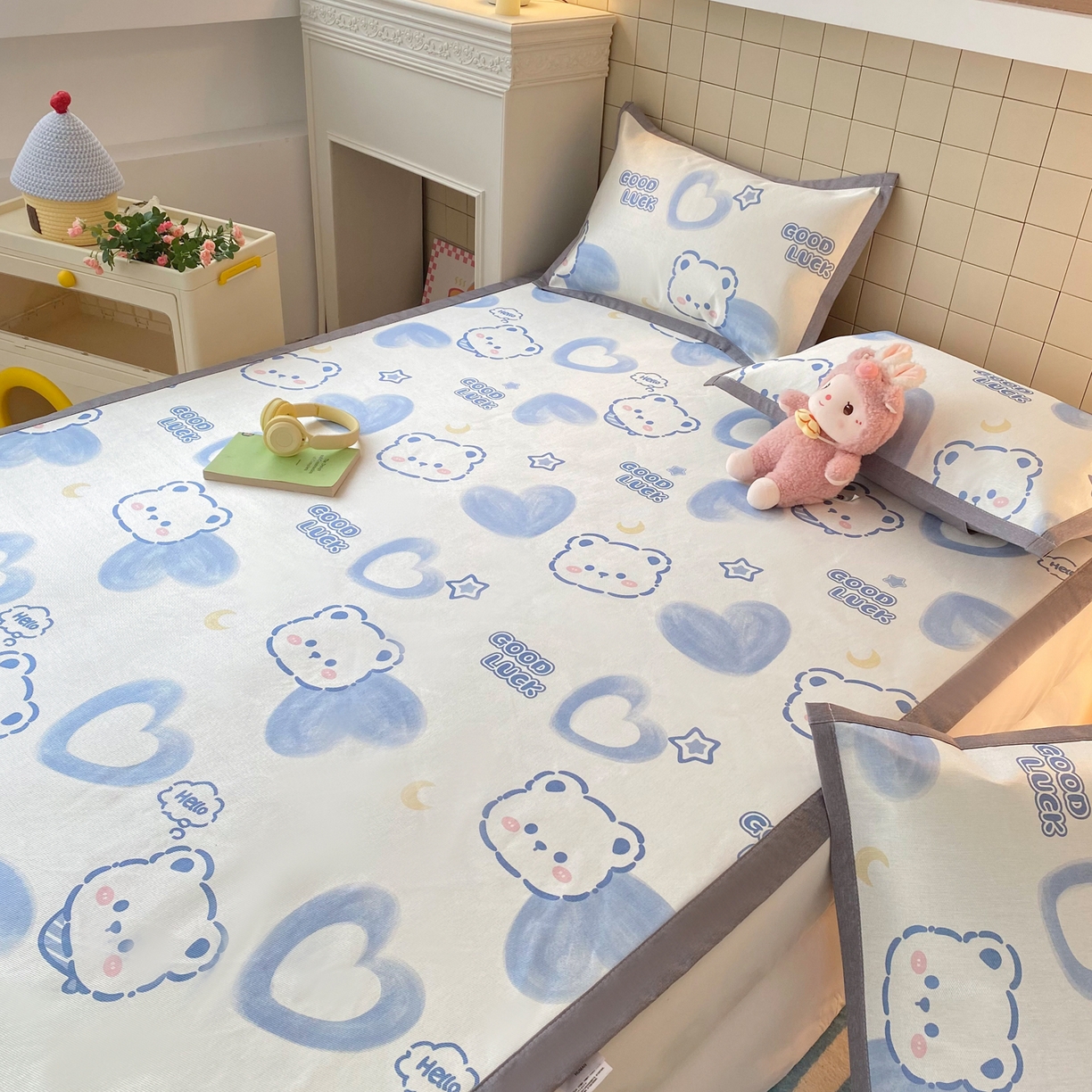 91家纺网 家纺一手货源 找家纺 金盛纺 2026新款A类数码印花冰丝席(可定制)-床席款 星月小熊