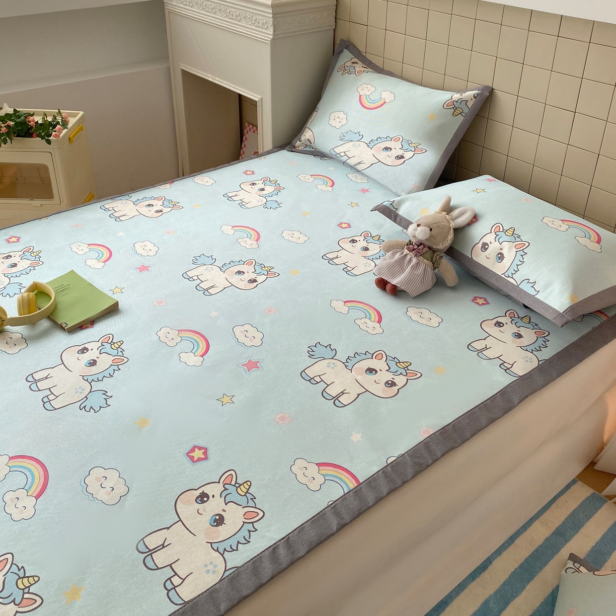 91家纺网 家纺一手货源 找家纺 金盛纺 2026新款A类数码印花冰丝席(可定制)-床席款 彩虹小马