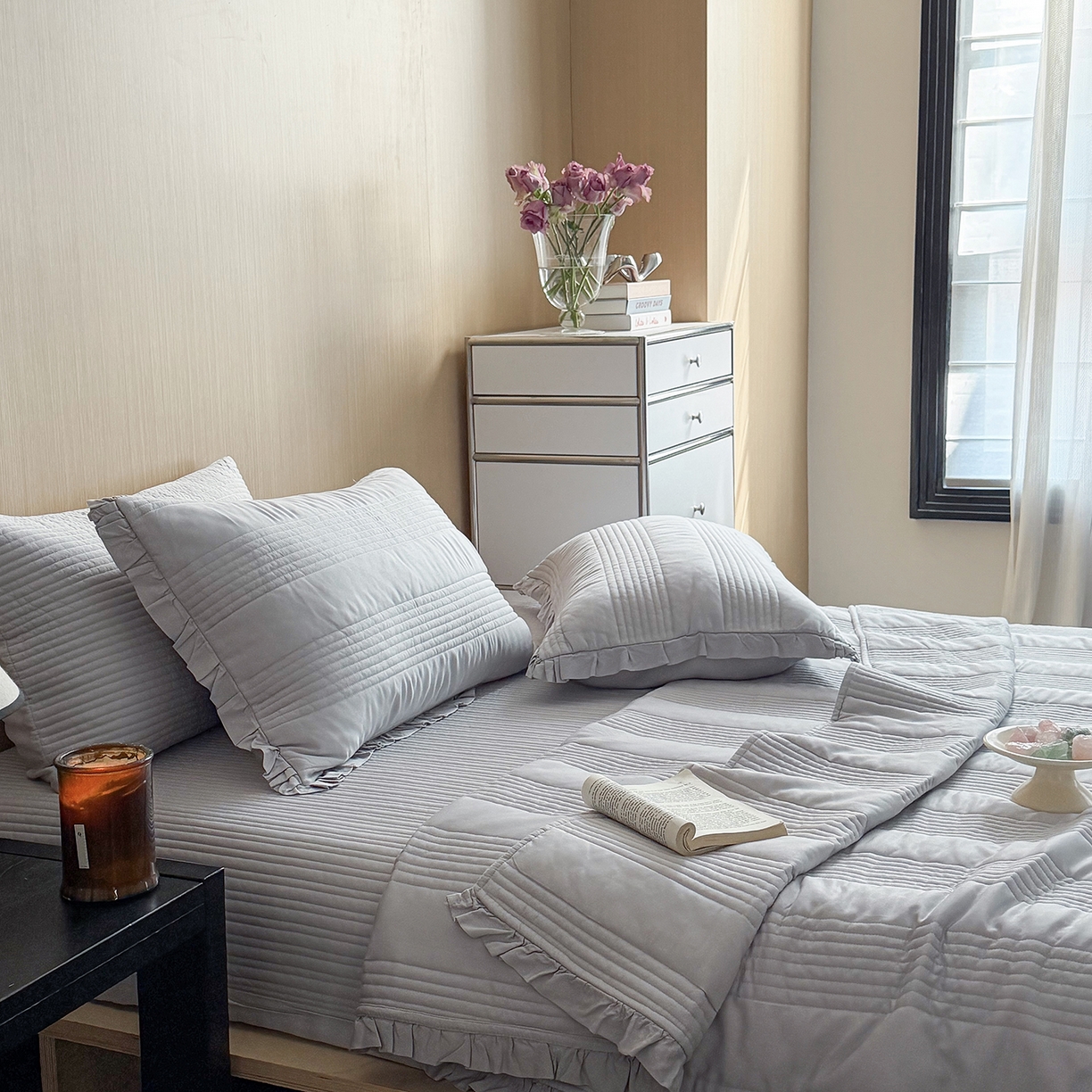 91家纺网 家纺一手货源 找家纺 漫调家纺 2026新款韩国莫代尔夏被床盖系列-花边款 雾灰