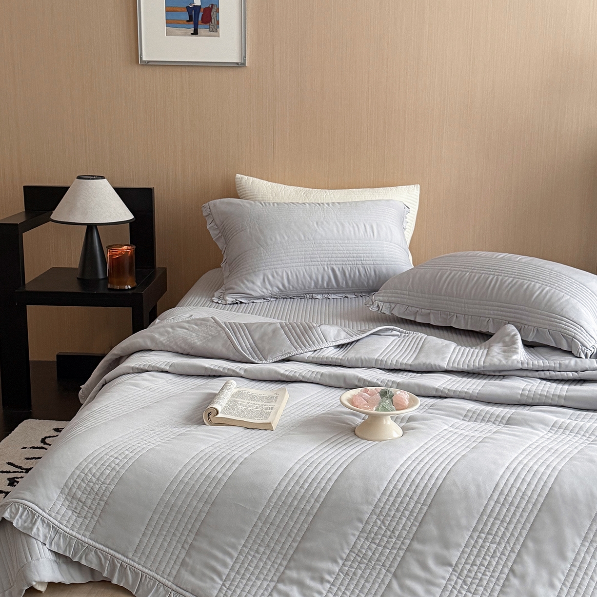 91家纺网 家纺一手货源 找家纺 漫调家纺 2026新款韩国莫代尔夏被床盖系列-花边款 雾灰