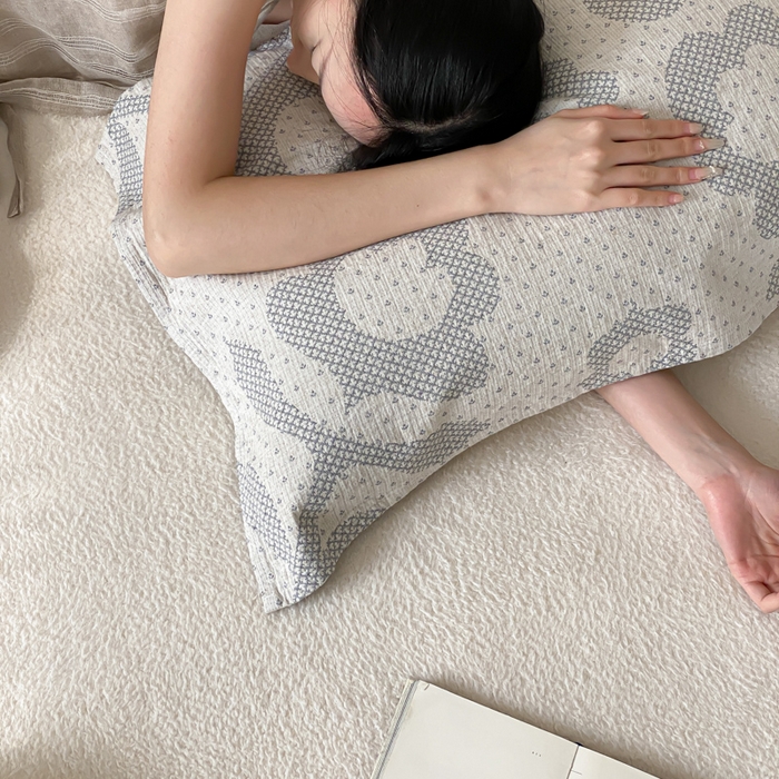 91家纺网 家纺一手货源 找家纺 麻依 2026新款四层纱布亚麻枕巾棉麻 君梦