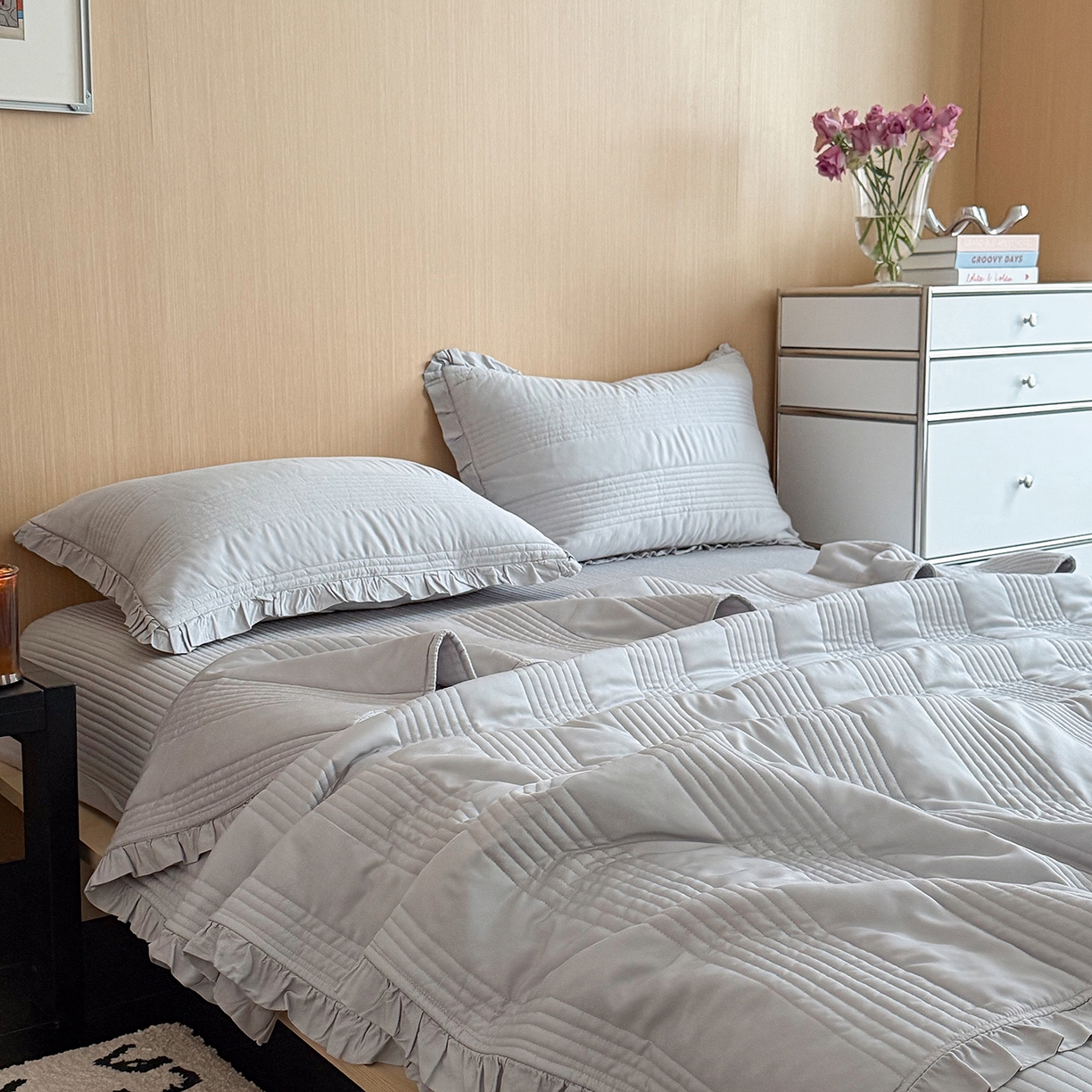 91家纺网 家纺一手货源 找家纺 漫调家纺 2026新款韩国莫代尔夏被床盖系列-花边款 雾灰