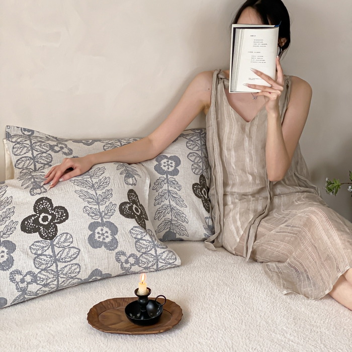 91家纺网 家纺一手货源 找家纺 麻依 2026新款四层纱布亚麻枕巾棉麻 清涧月