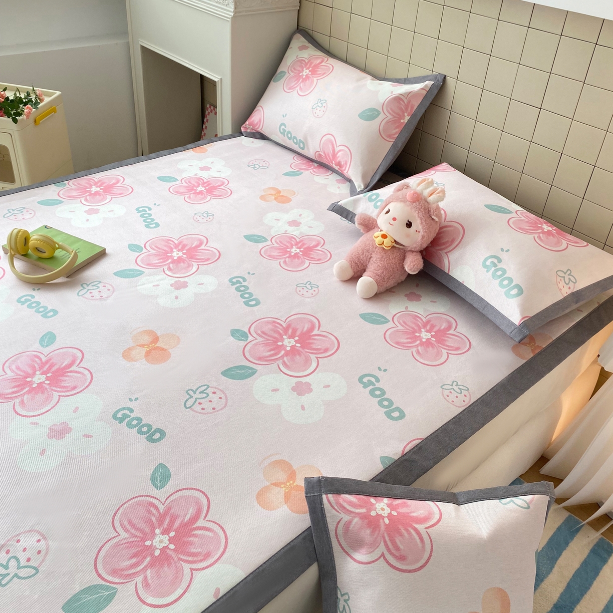 91家纺网 家纺一手货源 找家纺 金盛纺 2026新款A类数码印花冰丝席(可定制)-床席款 花间甜语