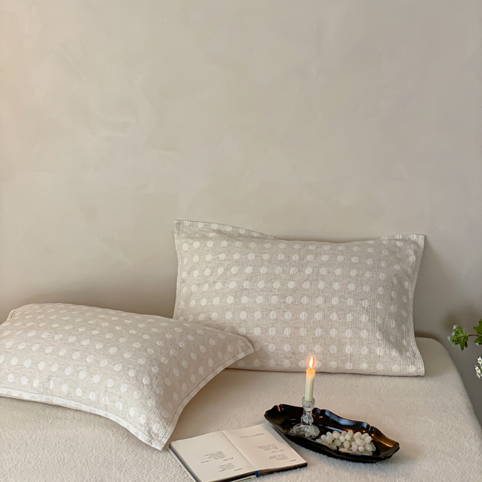 91家纺网 家纺一手货源 找家纺 麻依 2026新款四层纱布亚麻枕巾棉麻 圆点