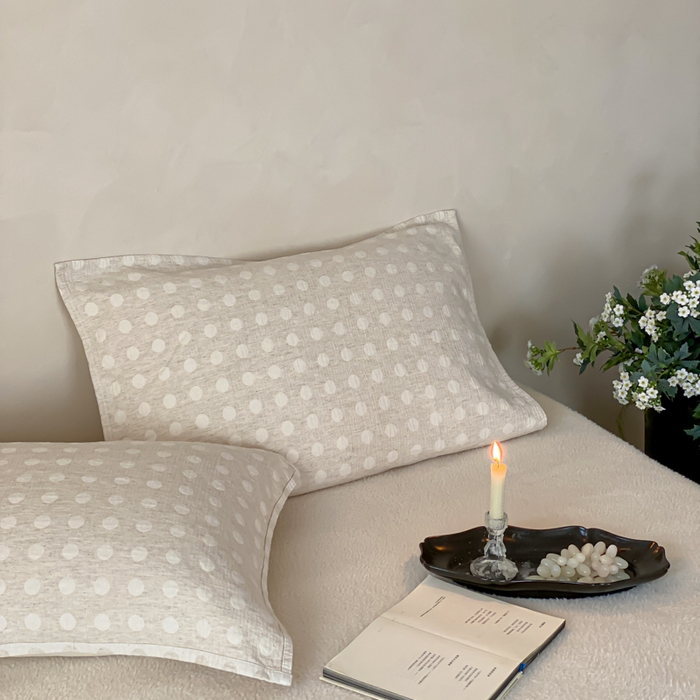 91家纺网 家纺一手货源 找家纺 麻依 2026新款四层纱布亚麻枕巾棉麻 圆点