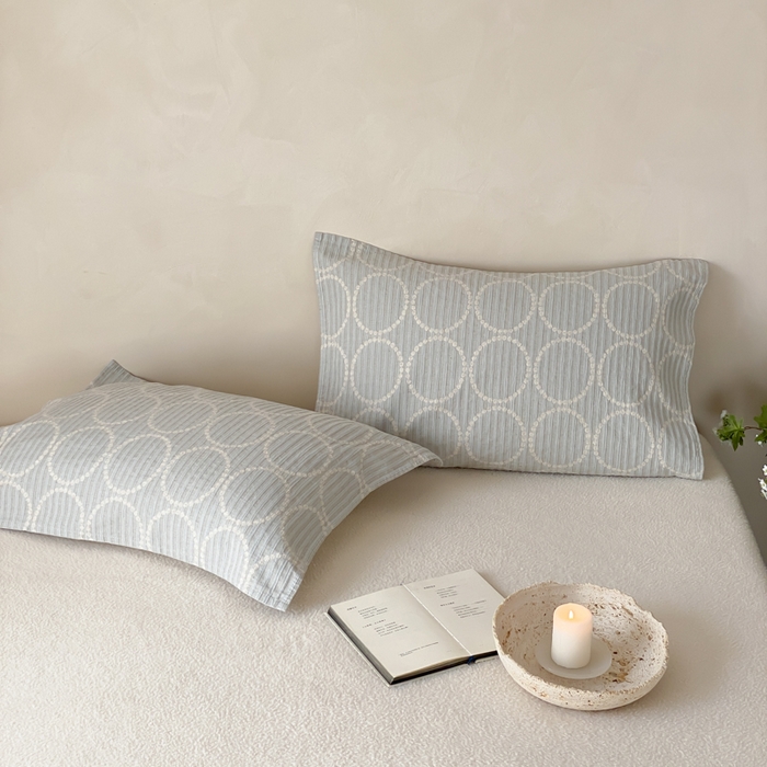 91家纺网 家纺一手货源 找家纺 麻依 2026新款四层纱布亚麻枕巾棉麻 源梦