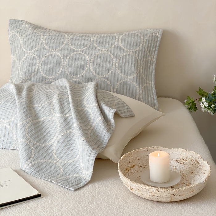 91家纺网 家纺一手货源 找家纺 麻依 2026新款四层纱布亚麻枕巾棉麻 源梦