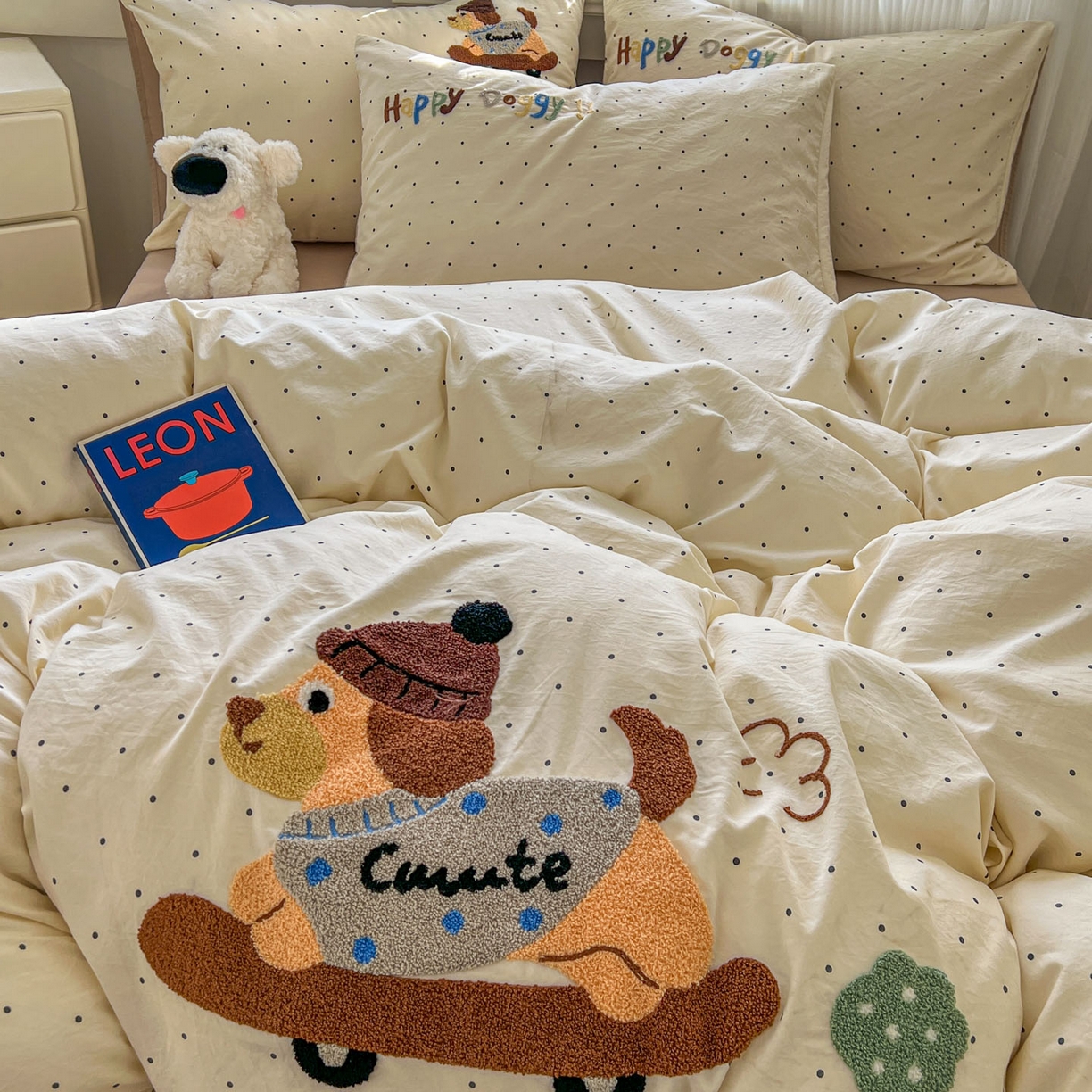 91家纺网 家纺一手货源 找家纺 一比一家纺 2026新款仿棉毛巾绣四件套 趴趴小狗