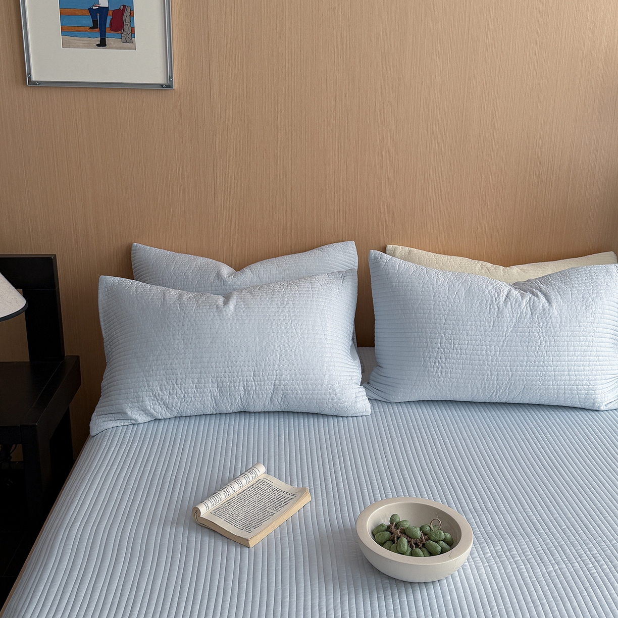 91家纺网 家纺一手货源 找家纺 漫调家纺 2026新款韩国莫代尔夏被床盖系列-宽边直条款 海盐蓝