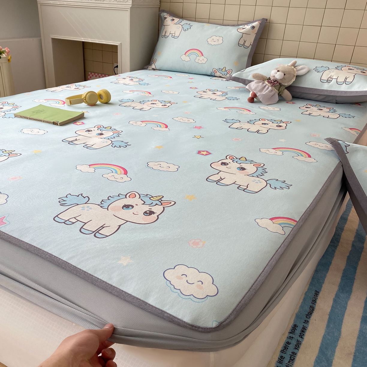 91家纺网 家纺一手货源 找家纺 金盛纺 2026新款A类数码印花冰丝席(可定制)-床笠款 彩虹小马