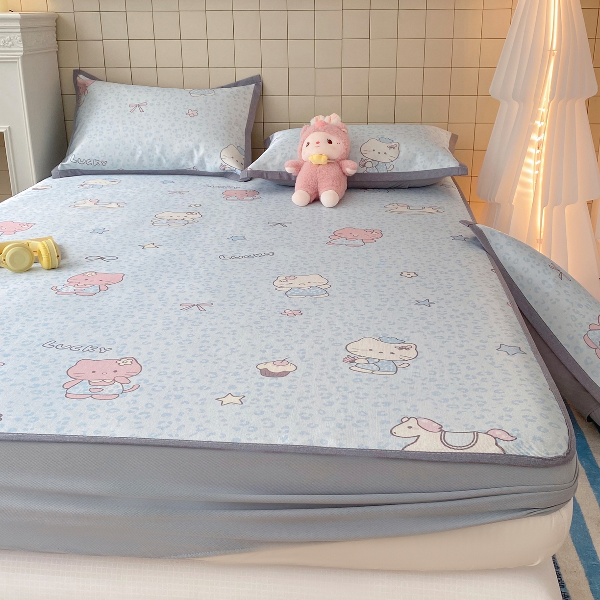 91家纺网 家纺一手货源 找家纺 金盛纺 2026新款A类数码印花冰丝席(可定制)-床笠款 蓝猫