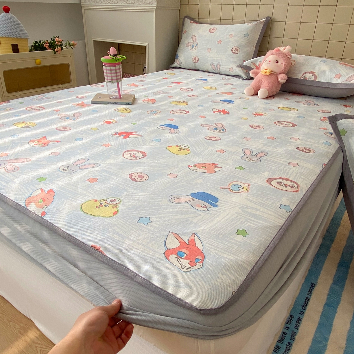 91家纺网 家纺一手货源 找家纺 金盛纺 2026新款A类数码印花冰丝席(可定制)-床笠款 动物天团