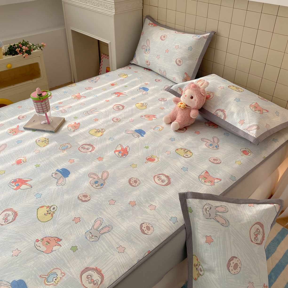 91家纺网 家纺一手货源 找家纺 金盛纺 2026新款A类数码印花冰丝席(可定制)-床笠款 动物天团