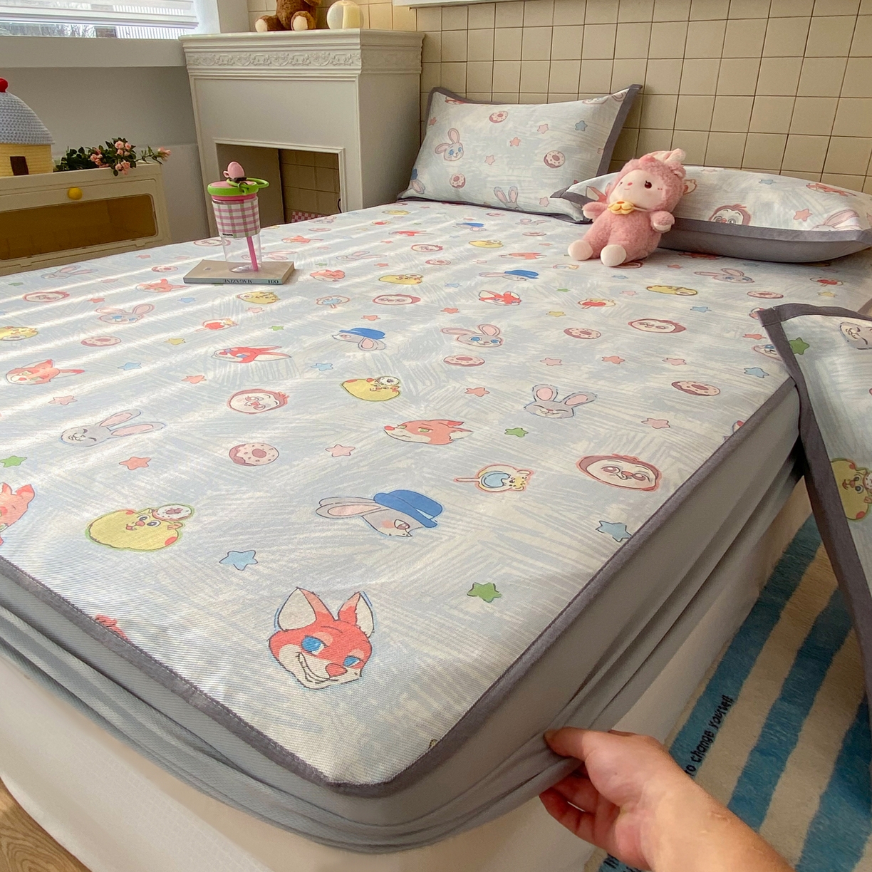 91家纺网 家纺一手货源 找家纺 金盛纺 2026新款A类数码印花冰丝席(可定制)-床笠款 动物天团