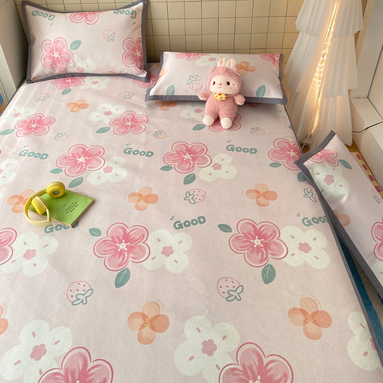 91家纺网 家纺一手货源 找家纺 金盛纺 2026新款A类数码印花冰丝席(可定制)-床笠款 花间甜语