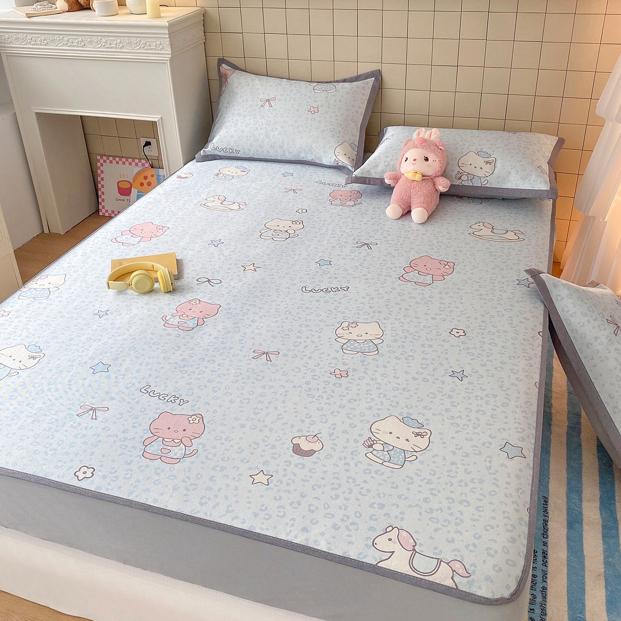 91家纺网 家纺一手货源 找家纺 金盛纺 2026新款A类数码印花冰丝席(可定制)-床笠款 蓝猫