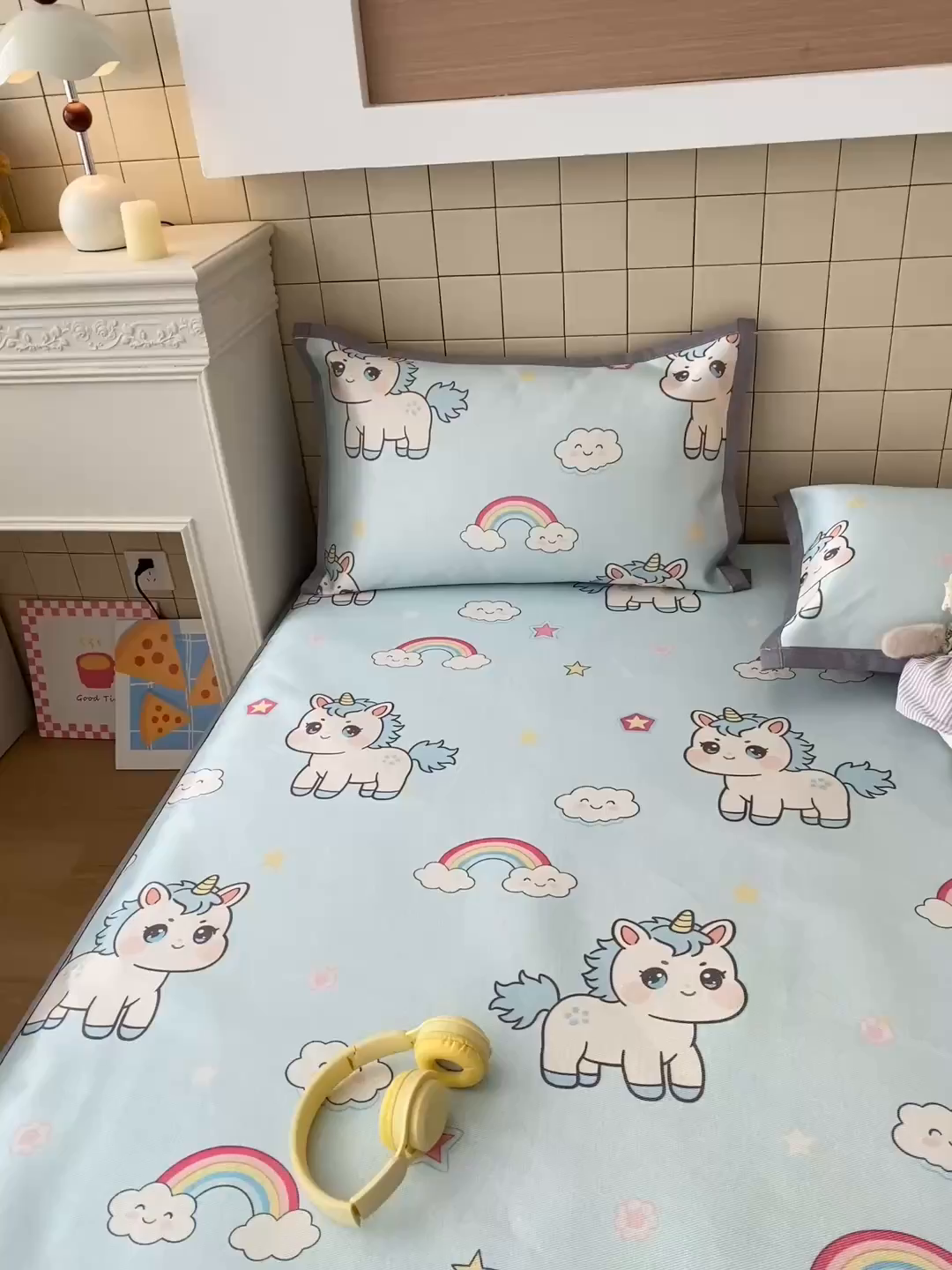 91家纺网 家纺一手货源 找家纺 金盛纺 2026新款A类数码印花冰丝席(可定制)-床笠款 彩虹小马