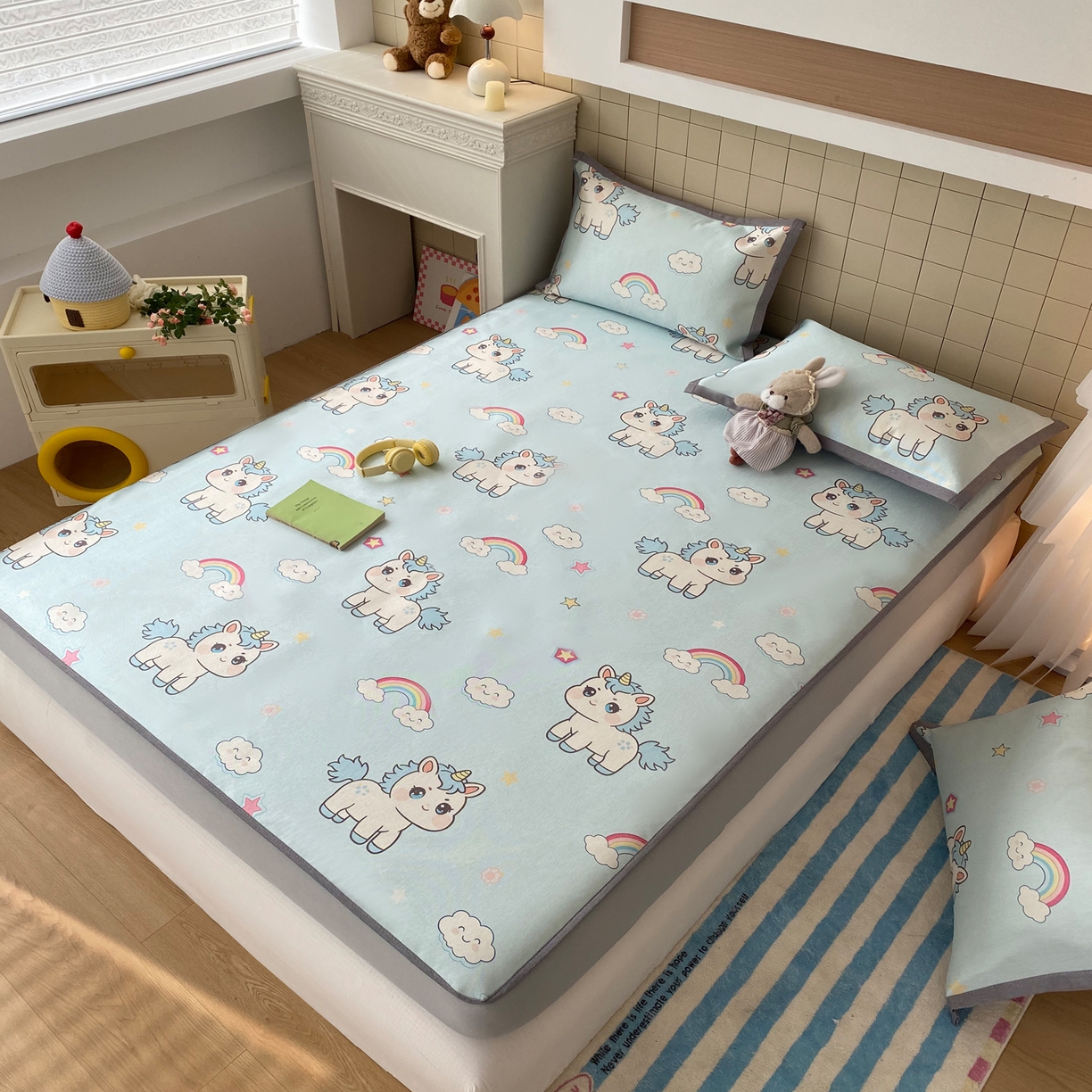 91家纺网 家纺一手货源 找家纺 金盛纺 2026新款A类数码印花冰丝席(可定制)-床笠款 彩虹小马