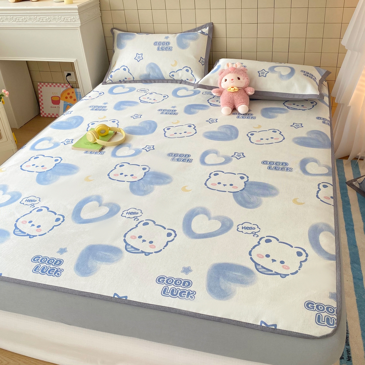 91家纺网 家纺一手货源 找家纺 金盛纺 2026新款A类数码印花冰丝席(可定制)-床笠款 星月小熊