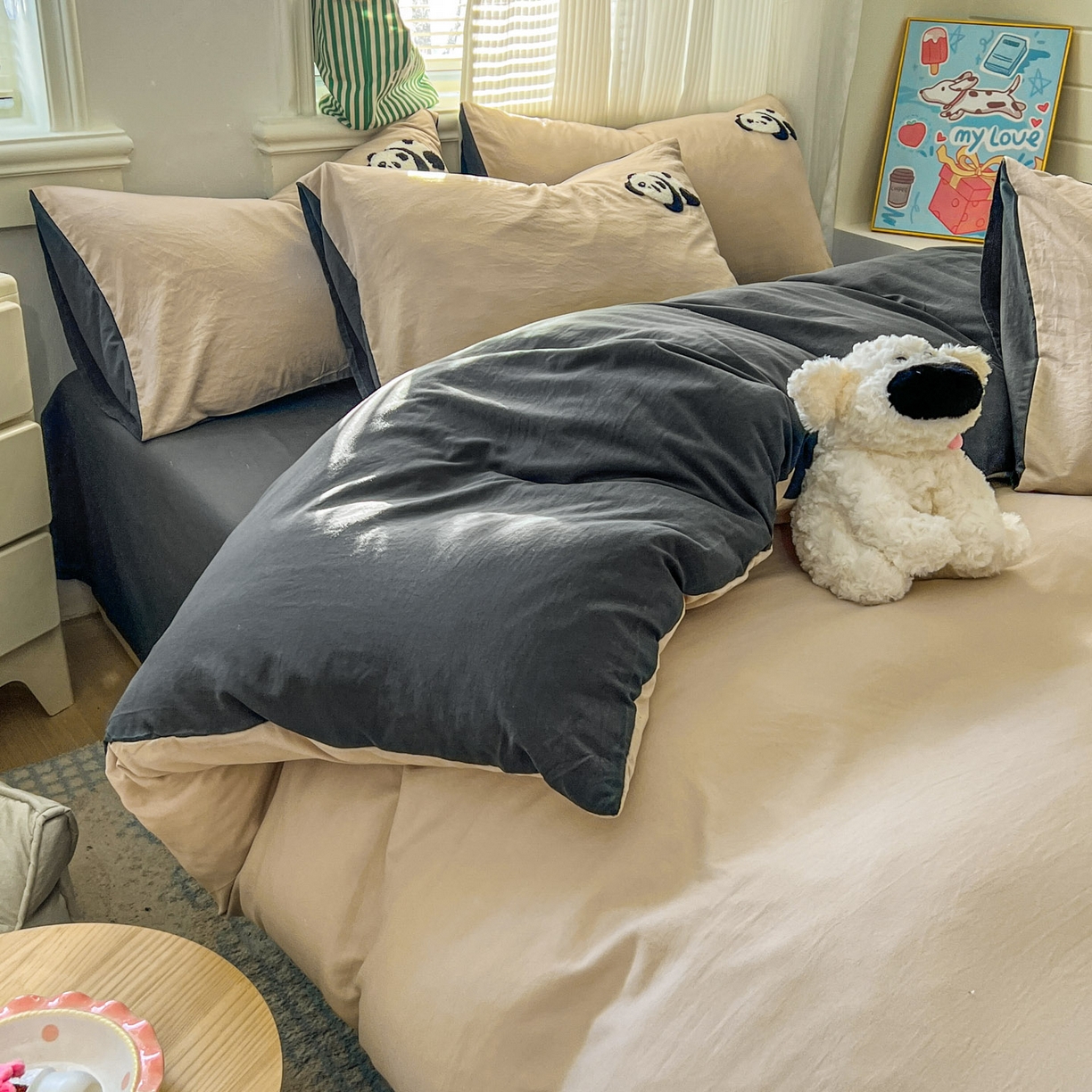 91家纺网 家纺一手货源 找家纺 一比一家纺 2026新款仿棉毛巾绣四件套 米色熊猫