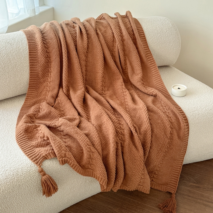 91家纺网 家纺一手货源 找家纺 丹本家纺 2026新款针织毛毯鹿毛绒纯色流苏航空休闲毯办公午睡盖毯多功能装饰毯 驼棕