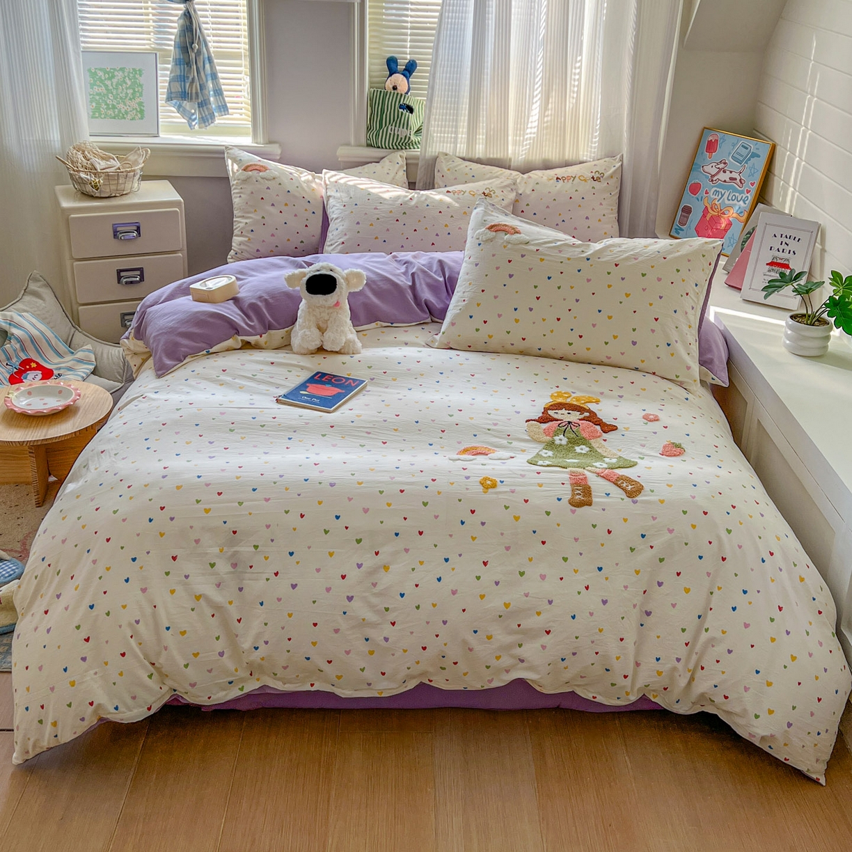 91家纺网 家纺一手货源 找家纺 一比一家纺 2026新款仿棉毛巾绣四件套 紫心少女