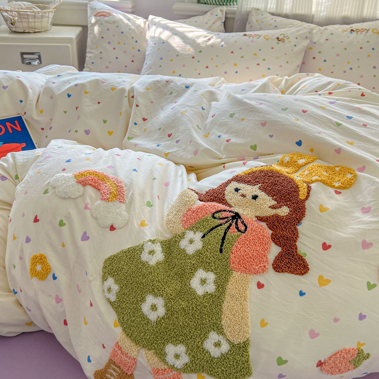 91家纺网 家纺一手货源 找家纺 一比一家纺 2026新款仿棉毛巾绣四件套 紫心少女