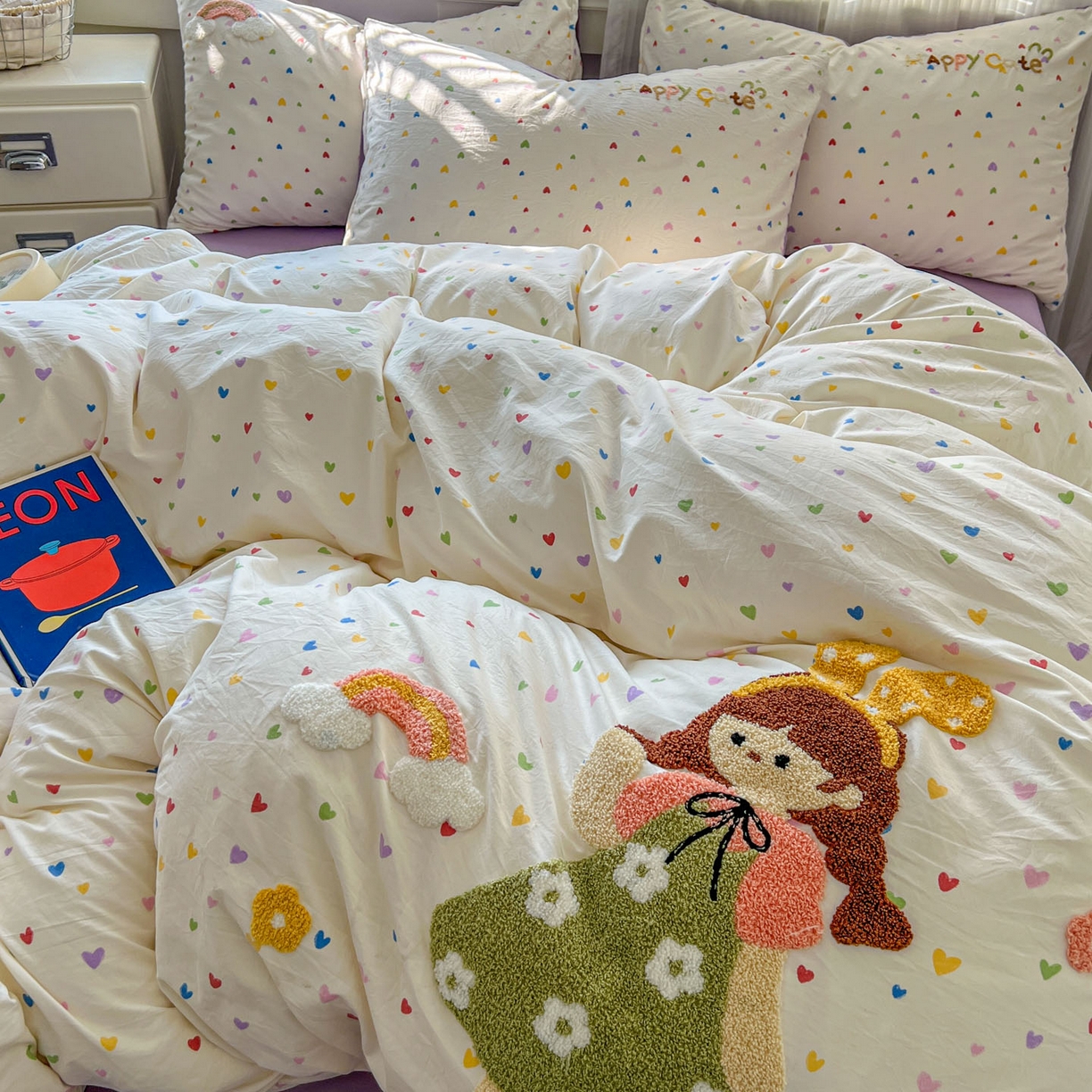 91家纺网 家纺一手货源 找家纺 一比一家纺 2026新款仿棉毛巾绣四件套 紫心少女