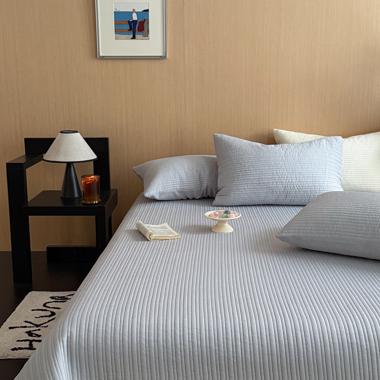 91家纺网 家纺一手货源 找家纺 漫调家纺 2026新款韩国莫代尔夏被床盖系列-宽边直条款 雾灰