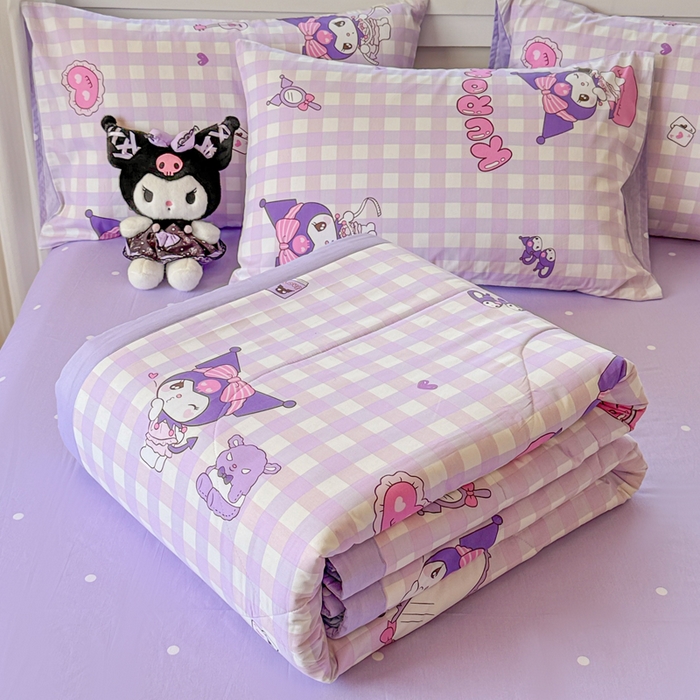 91家纺网 家纺一手货源 找家纺 沐辰 2026春夏新款A类三丽鸥蜡笔小新全棉棉花夏被夏凉被空调被 紫格库洛米