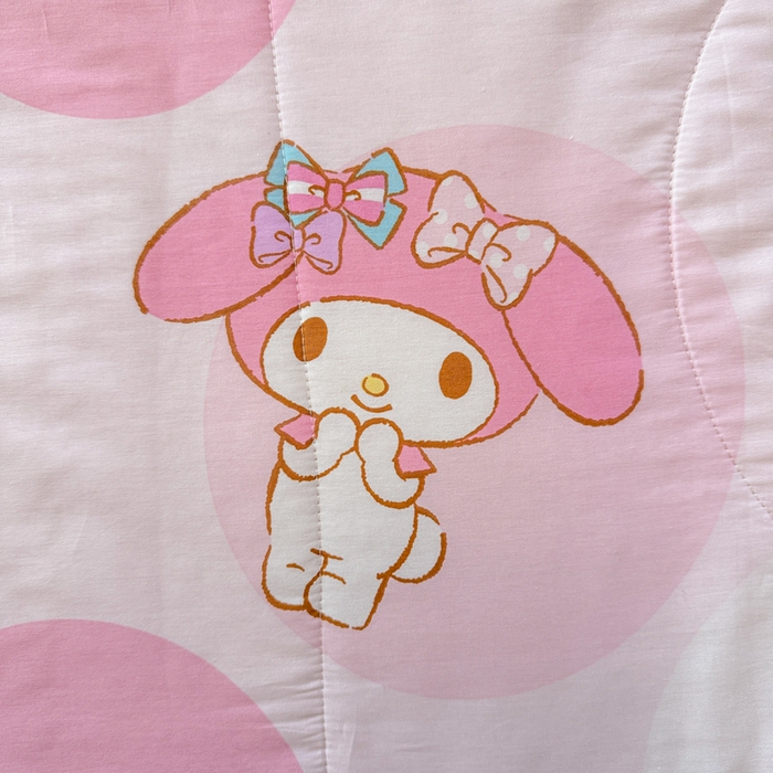 91家纺网 家纺一手货源 找家纺 沐辰 2026春夏新款A类三丽鸥蜡笔小新全棉棉花夏被夏凉被空调被 蝴蝶美乐蒂