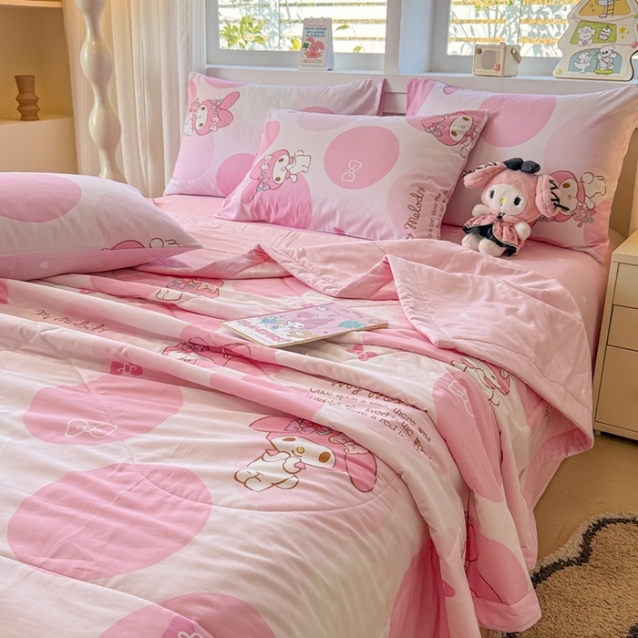 91家纺网 家纺一手货源 找家纺 沐辰 2026春夏新款A类三丽鸥蜡笔小新全棉棉花夏被夏凉被空调被 蝴蝶美乐蒂