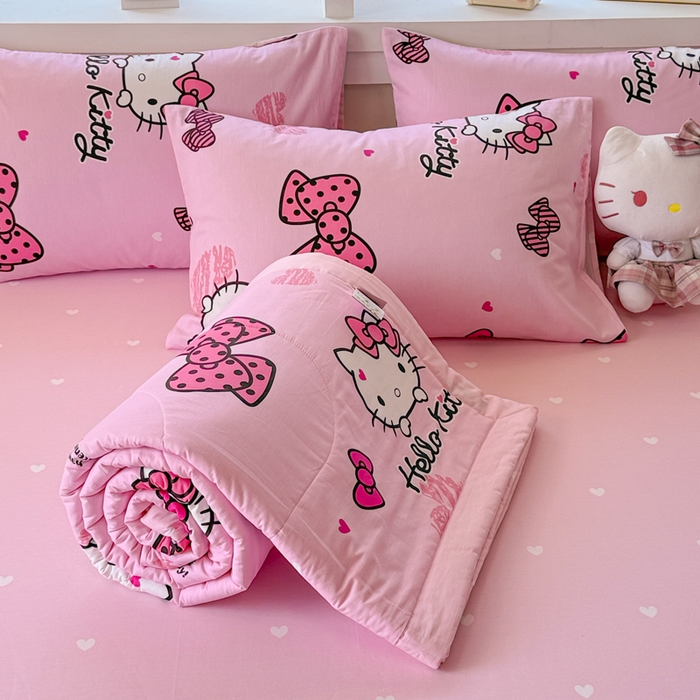 91家纺网 家纺一手货源 找家纺 沐辰 2026春夏新款A类三丽鸥蜡笔小新全棉棉花夏被夏凉被空调被 粉红凯蒂猫