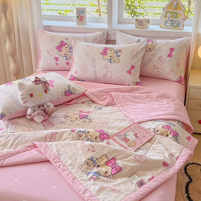 91家纺网 家纺一手货源 找家纺 沐辰 2026春夏新款A类三丽鸥蜡笔小新全棉棉花夏被夏凉被空调被 超甜凯蒂猫