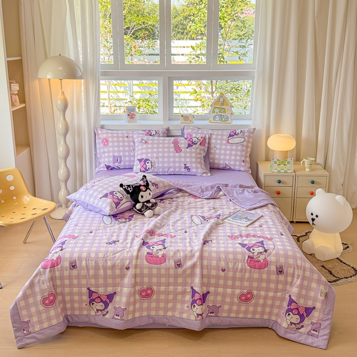 91家纺网 家纺一手货源 找家纺 沐辰 2026春夏新款A类三丽鸥蜡笔小新全棉棉花夏被夏凉被空调被 紫格库洛米