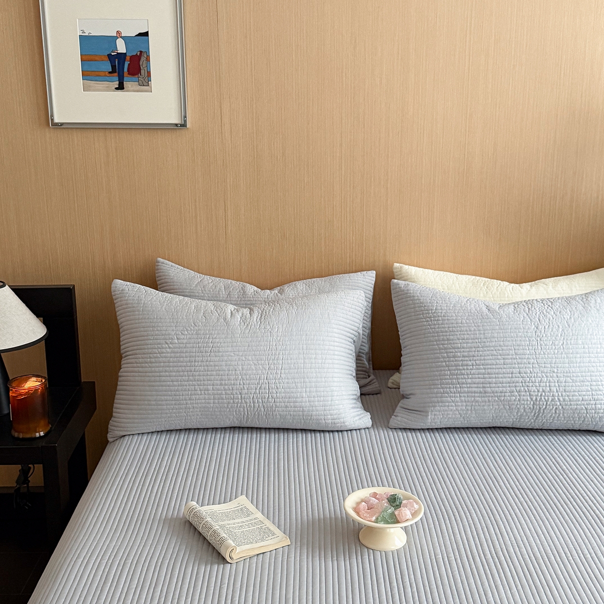 91家纺网 家纺一手货源 找家纺 漫调家纺 2026新款韩国莫代尔夏被床盖系列-宽边直条款 雾灰