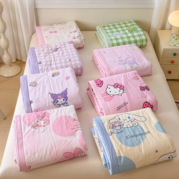 91家纺网 家纺一手货源 找家纺 沐辰 2026春夏新款A类三丽鸥蜡笔小新全棉棉花夏被夏凉被空调被 组合图仅供展示不可下单