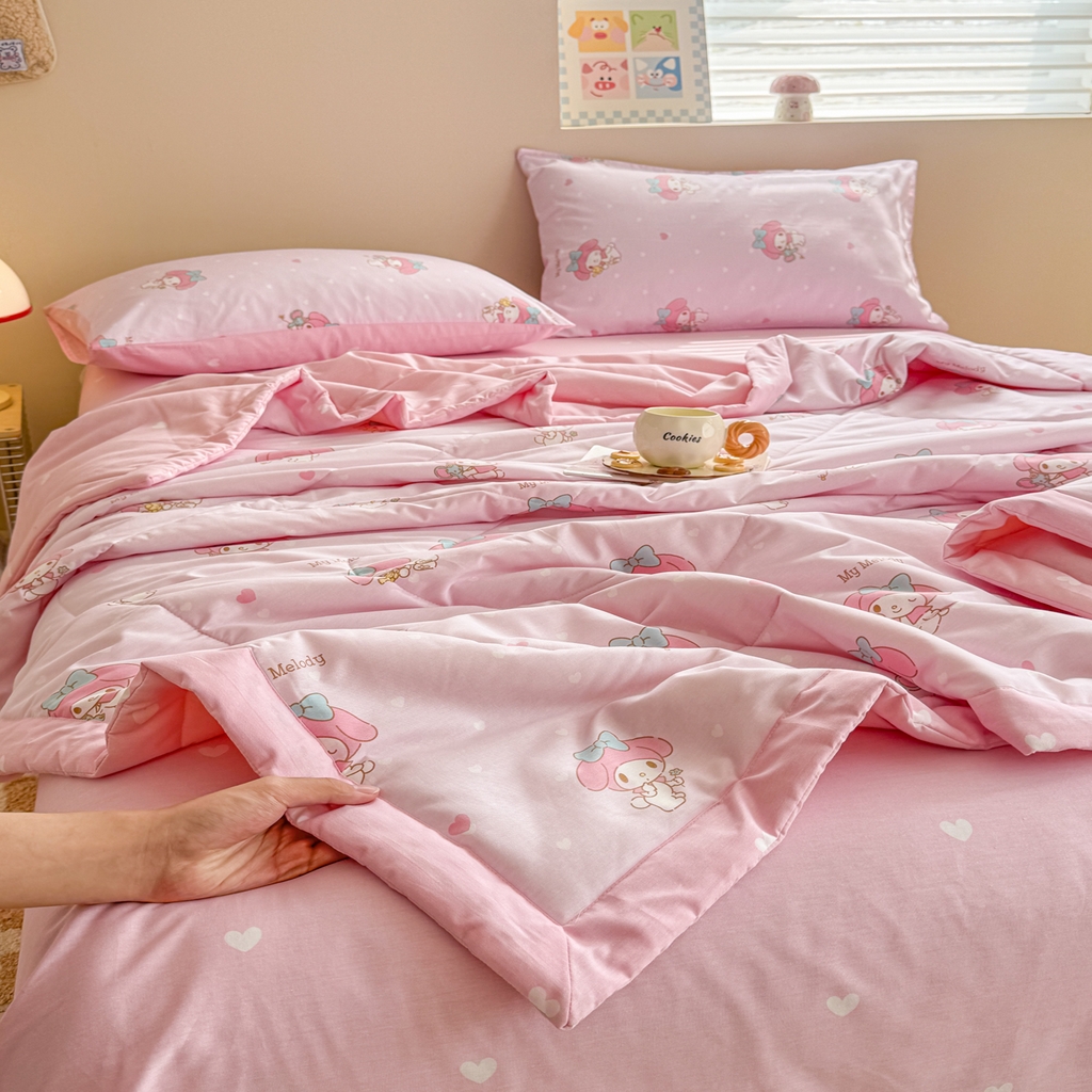 91家纺网 家纺一手货源 找家纺 沐辰 2026春夏新款A类三丽鸥蜡笔小新全棉棉花夏被夏凉被空调被 闪亮美乐蒂