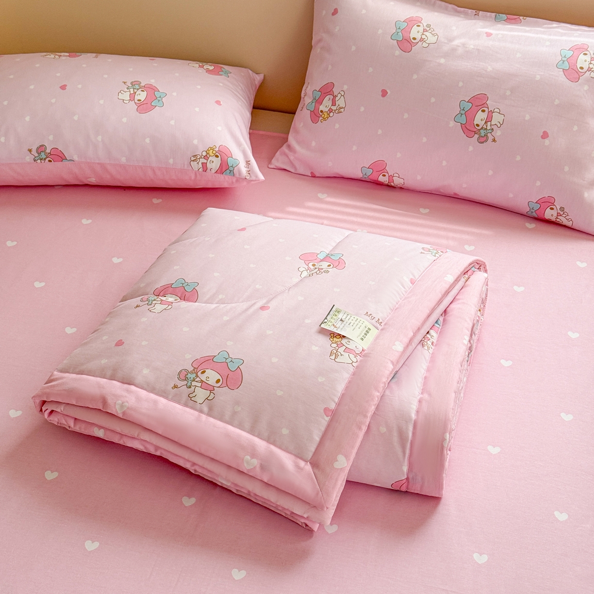 91家纺网 家纺一手货源 找家纺 沐辰 2026春夏新款A类三丽鸥蜡笔小新全棉棉花夏被夏凉被空调被 闪亮美乐蒂