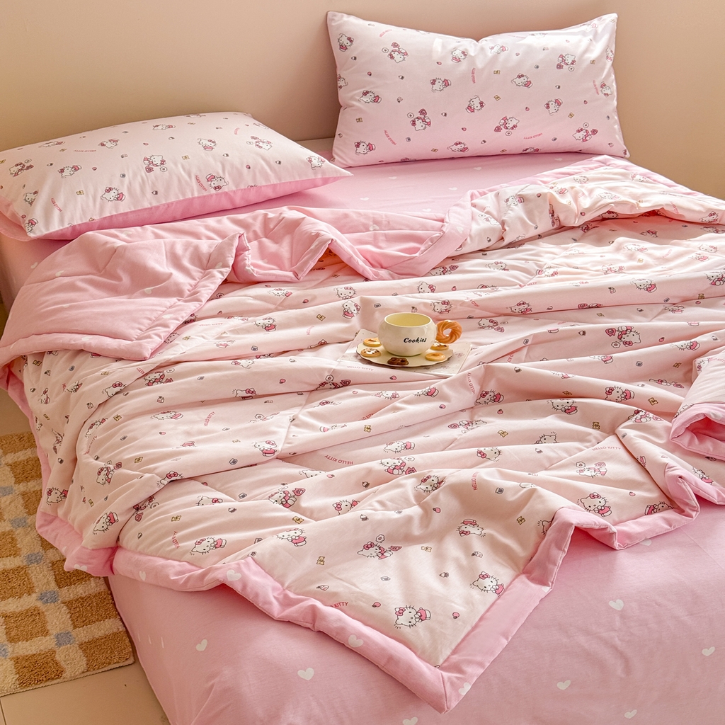 91家纺网 家纺一手货源 找家纺 沐辰 2026春夏新款A类三丽鸥蜡笔小新全棉棉花夏被夏凉被空调被 粉甜日记
