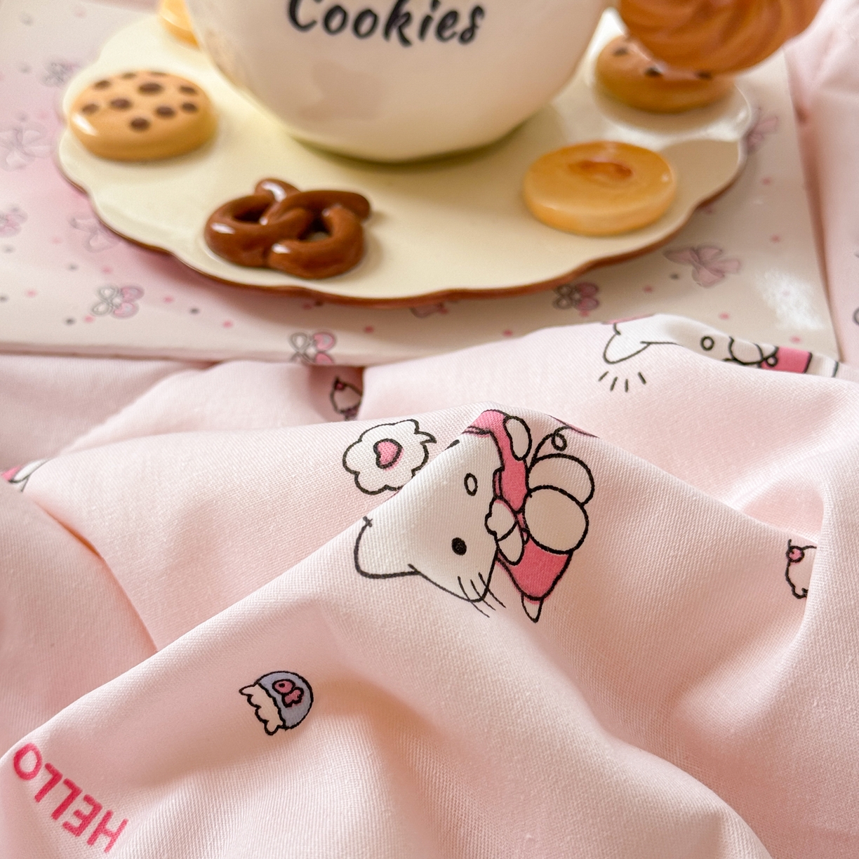 91家纺网 家纺一手货源 找家纺 沐辰 2026春夏新款A类三丽鸥蜡笔小新全棉棉花夏被夏凉被空调被 粉甜日记