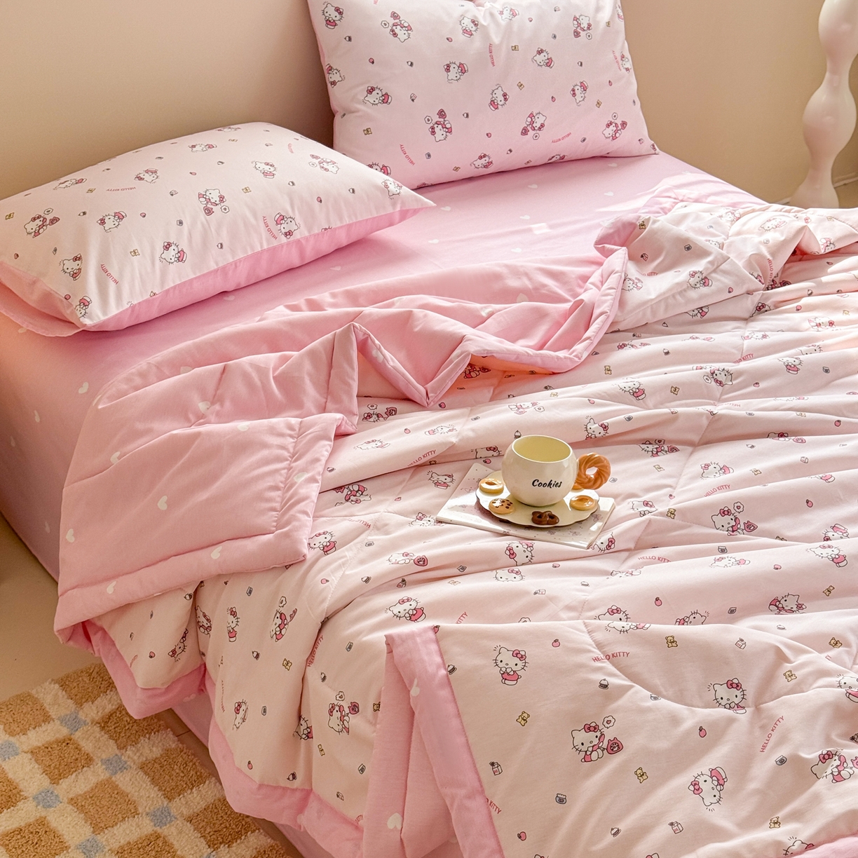 91家纺网 家纺一手货源 找家纺 沐辰 2026春夏新款A类三丽鸥蜡笔小新全棉棉花夏被夏凉被空调被 粉甜日记