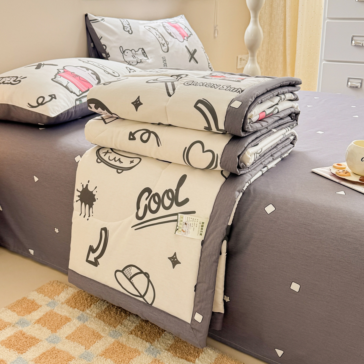 91家纺网 家纺一手货源 找家纺 （总）沐辰 2026春夏新款A类三丽鸥蜡笔小新全棉棉花夏被夏凉被空调被