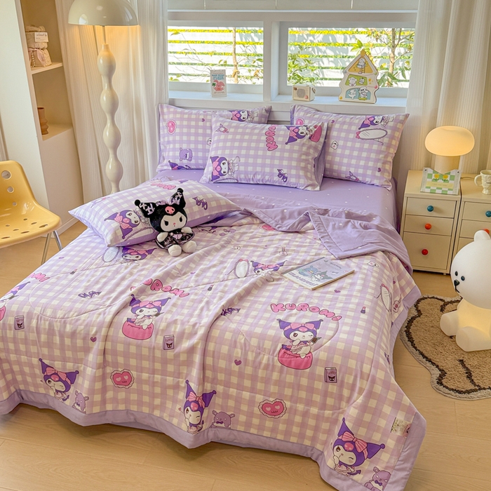 91家纺网 家纺一手货源 找家纺 沐辰 2026春夏新款A类三丽鸥蜡笔小新全棉棉花夏被夏凉被空调被 紫格库洛米