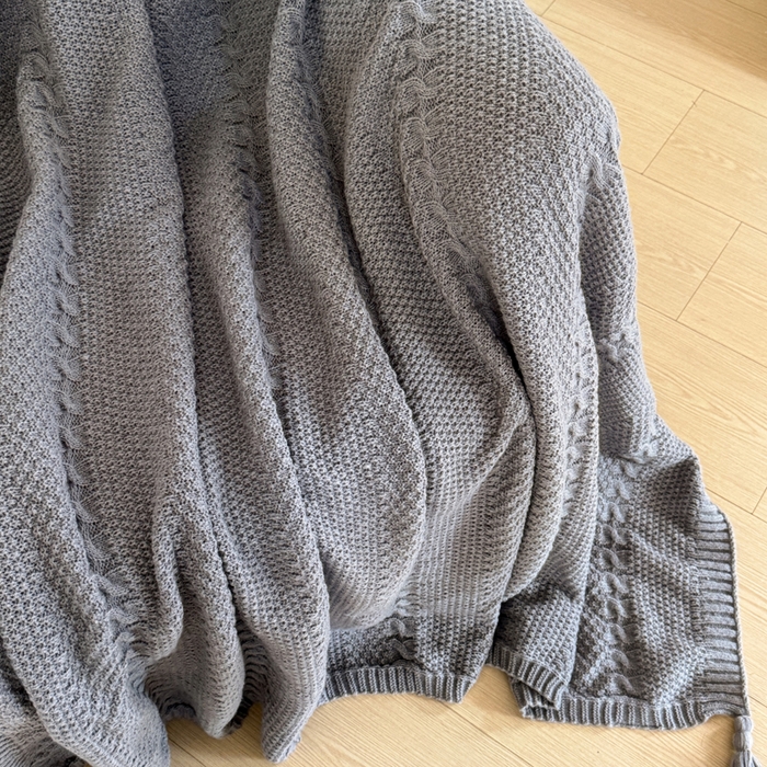 91家纺网 家纺一手货源 找家纺 丹本家纺 2026新款针织毛毯鹿毛绒纯色流苏航空休闲毯办公午睡盖毯多功能装饰毯 烟墨灰