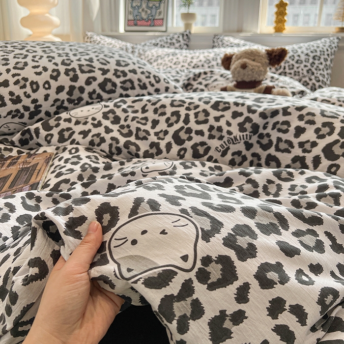 91家纺网 家纺一手货源 找家纺 花伞家居 2026新款印花皱皱双层纱四件套含买家秀-系列二 豹纹灰