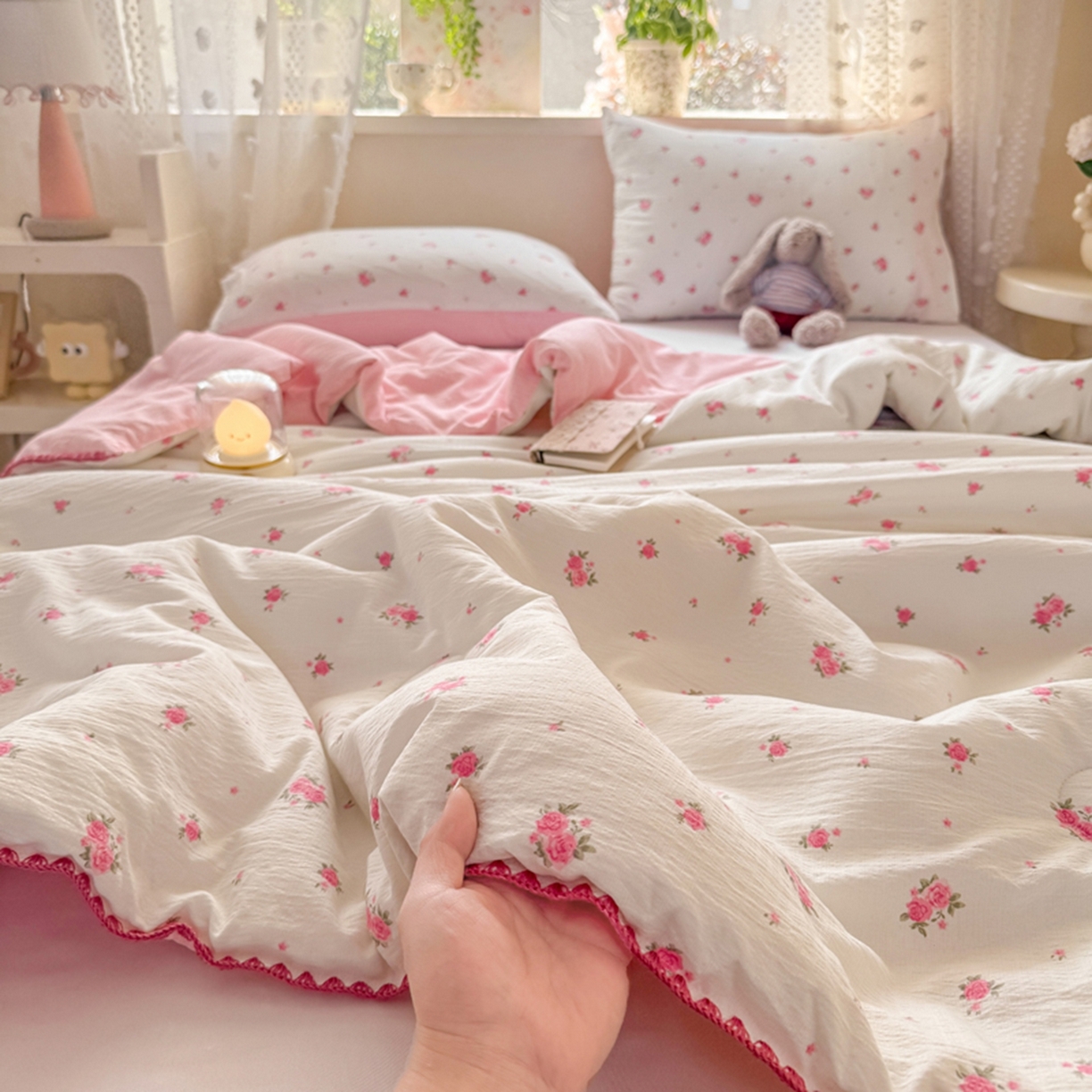 91家纺网 家纺一手货源 找家纺 （总）雅蔓依家纺 2026春夏新款三角针贝壳边木棉云感双层纱棉花夏被夏凉被空调被